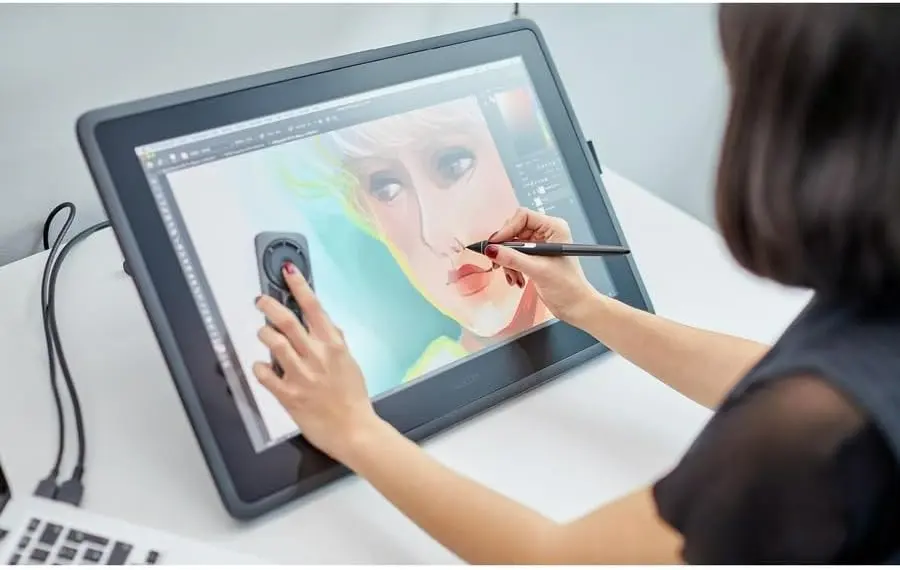 tabwacom_cintiq22(2).webp